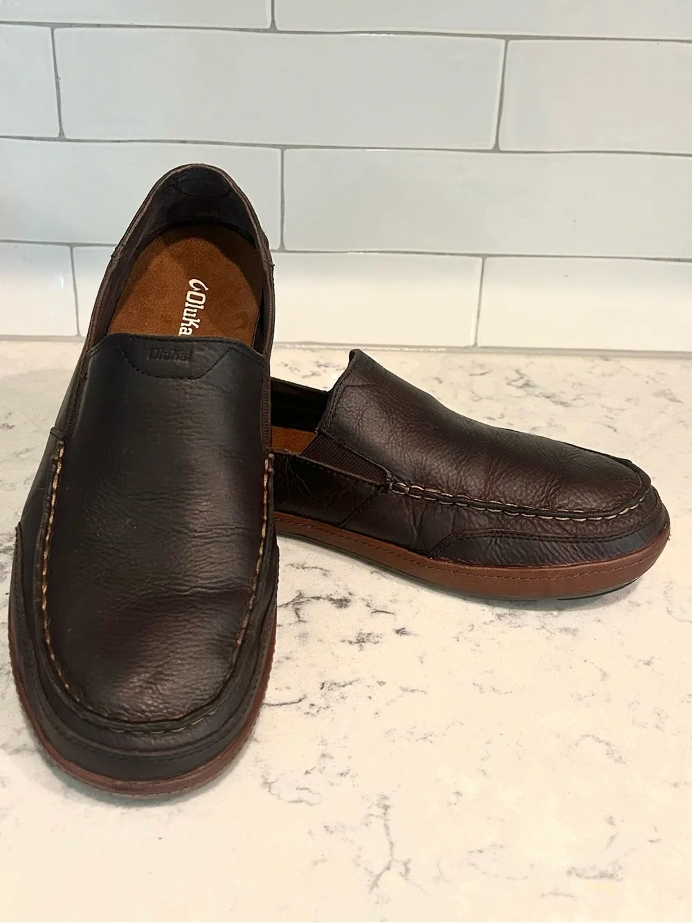 OluKai Moloa Men’s 12 Brown Full Grain Leather Slip On Loafers Moc Toe